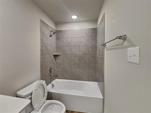 Building Photo - 226 Territory Trl