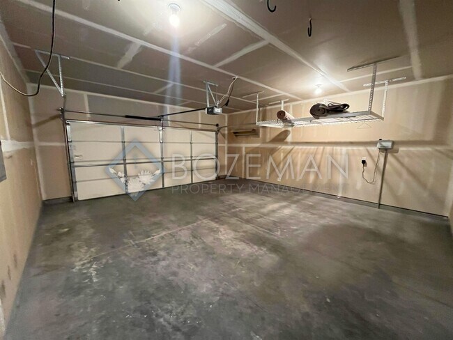 Building Photo - 270 Pond Lily Dr