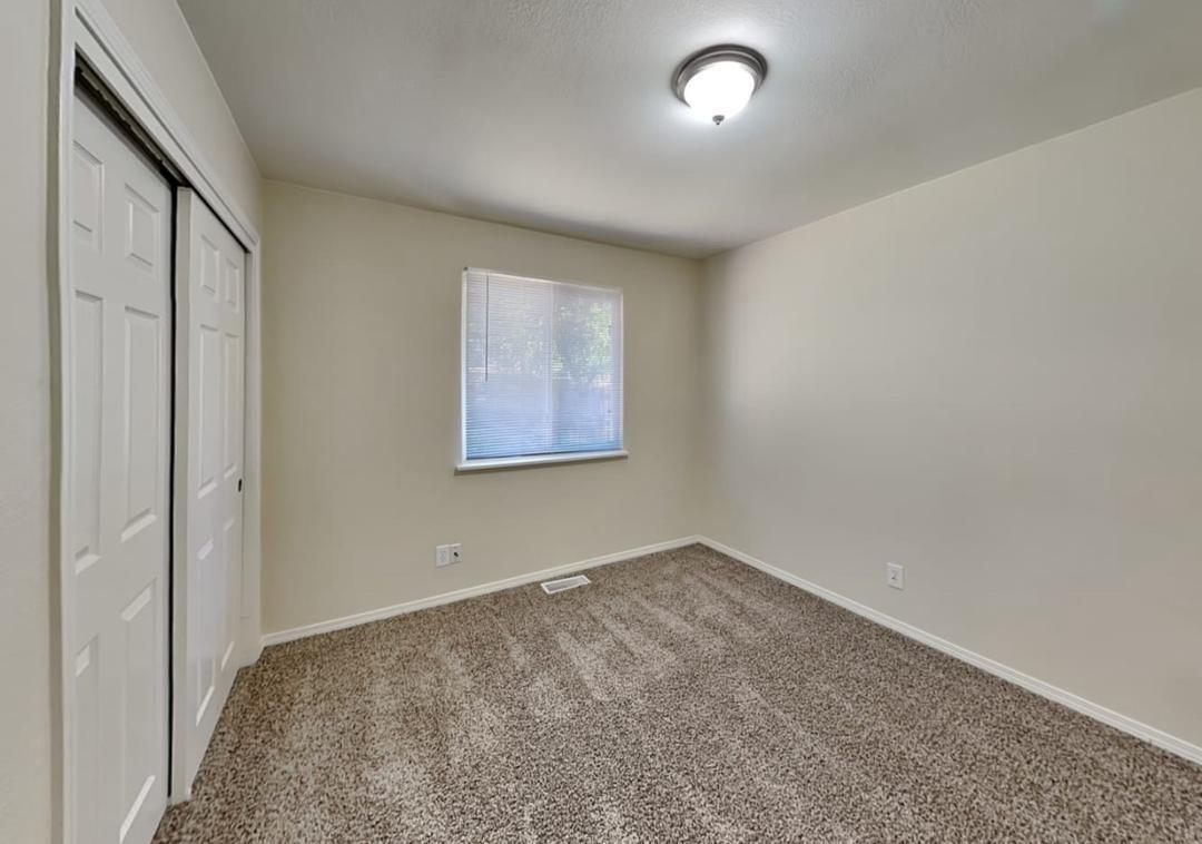 Building Photo - 12386 W Roma Ave