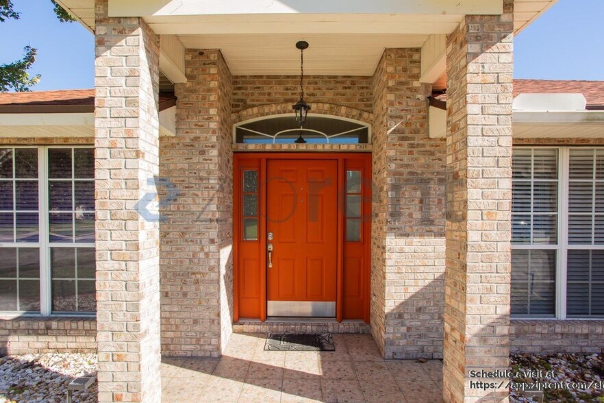 Building Photo - 4863 Frost Lake Dr