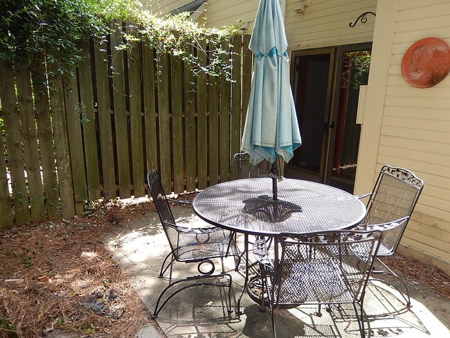 Building Photo - 1302 Dylan Heath Ct