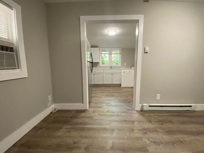 Building Photo - Cute 1BR / 1 BA Cottage in East Nashville