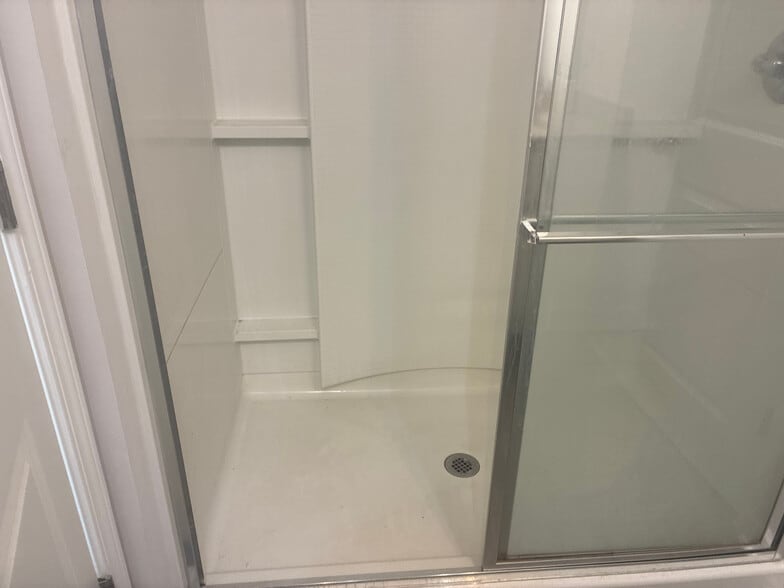 Building Photo - Room in Townhome on Shaffer Ct