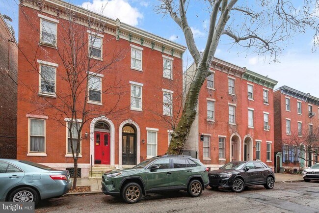 Building Photo - 2013 Mt Vernon St