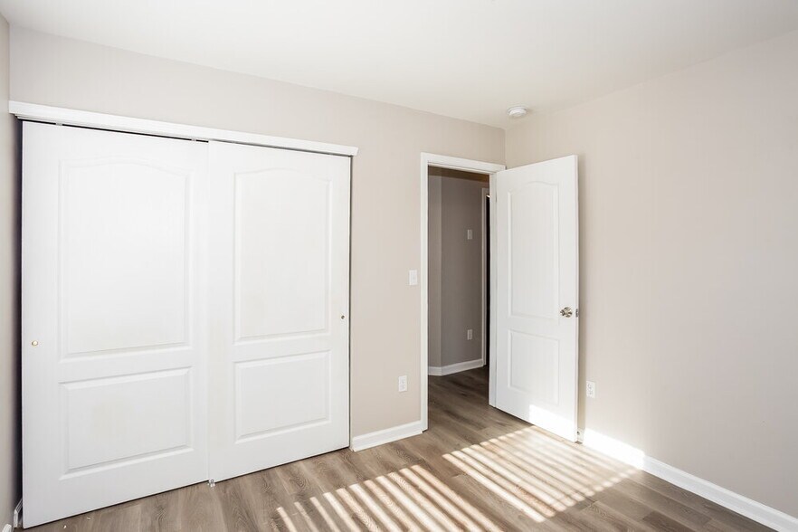 Building Photo - 10811 Carstairs St