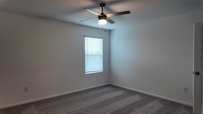 Building Photo - 15035 Rustic Moon Rd