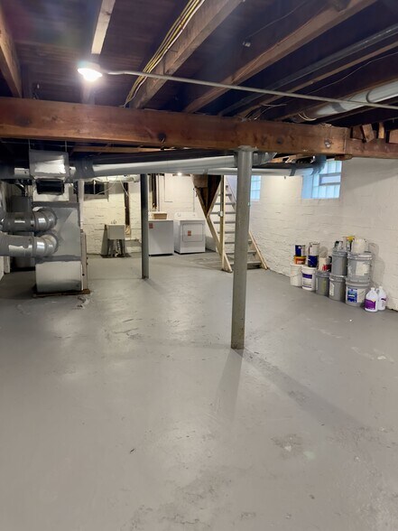 Basement - 2409 Woodmere Dr