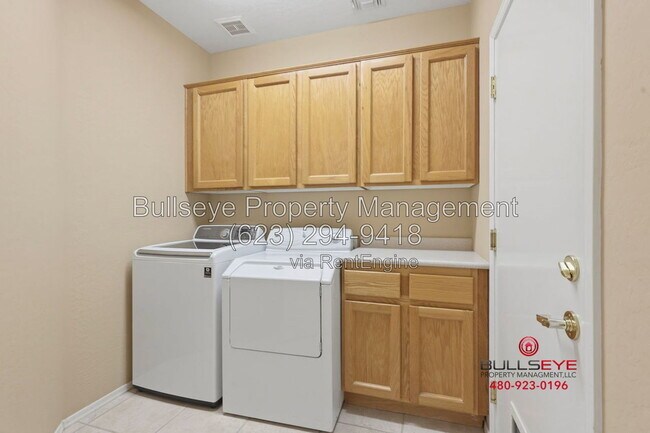 Building Photo - 2927 W Plum Hollow Dr