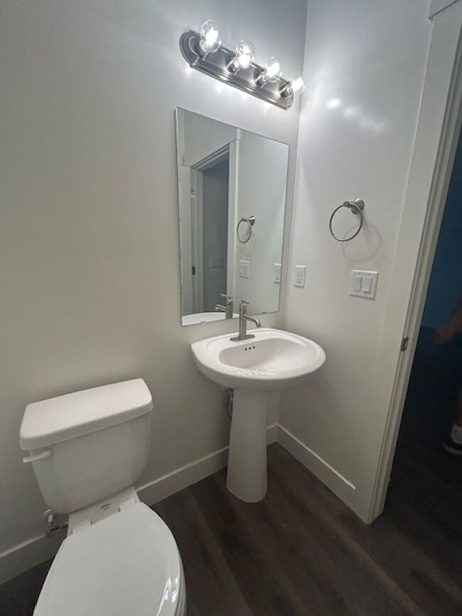 Building Photo - Brand new 4 Bedroom Home!
