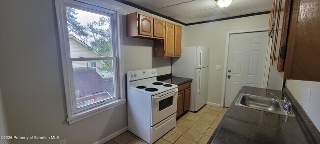 Building Photo - 1409 Monsey Ave