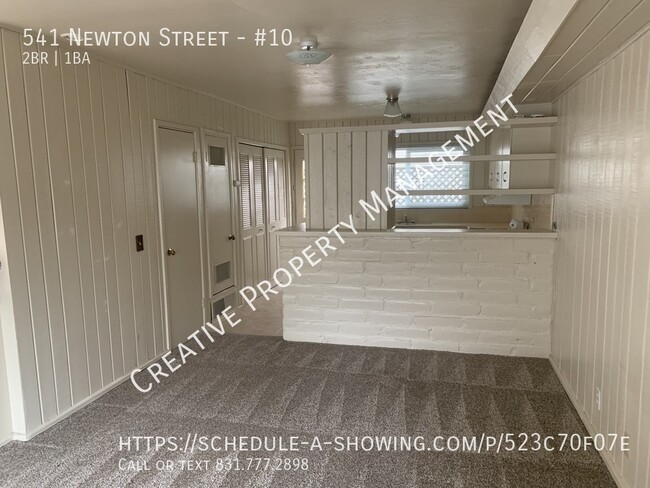 Building Photo - 2 Bedroom Apartment in Monterey, CA