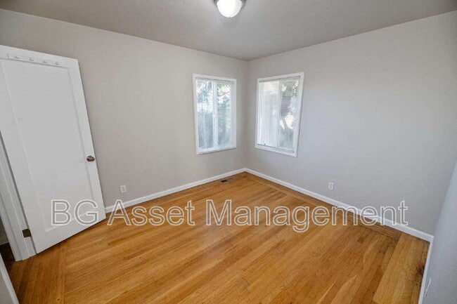 Building Photo - 1723 Bayo Vista Ave