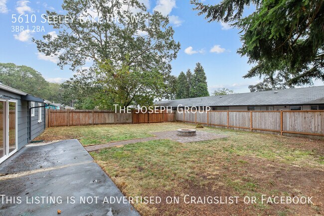 Building Photo - Beautifully updated 3 bed/2 bath in Lakewood!