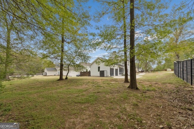 Building Photo - 98 Middle St