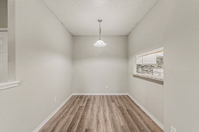 Building Photo - 3607 W Northgate Dr