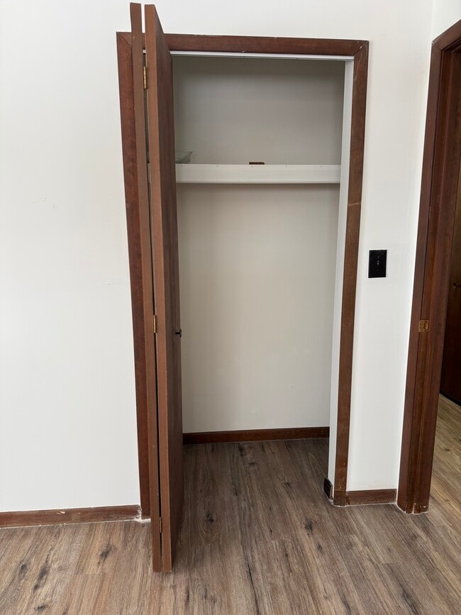 Building Photo - 6727 Parkland