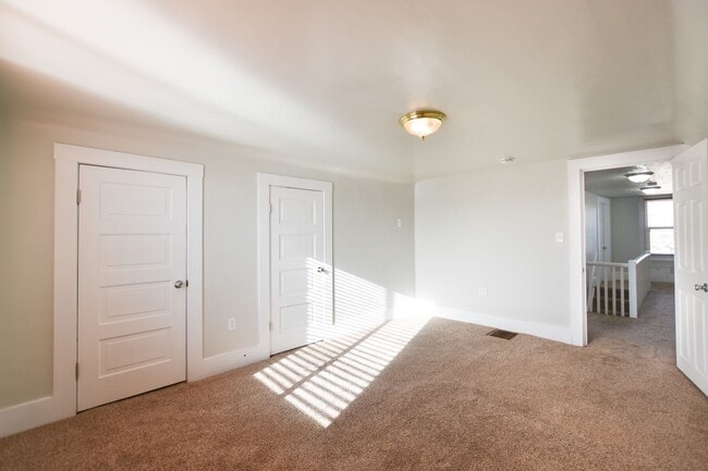 Building Photo - 2467 S 700 E