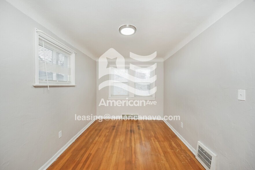 Building Photo - 651 Voelker Ave