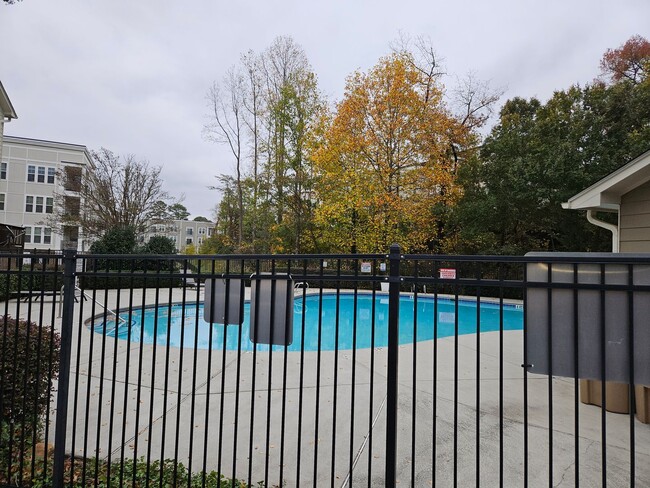 Building Photo - Atlanta's Upper Westside Gated Townhome Co...