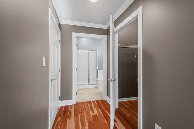Building Photo - 10777 White Dogwood Dr