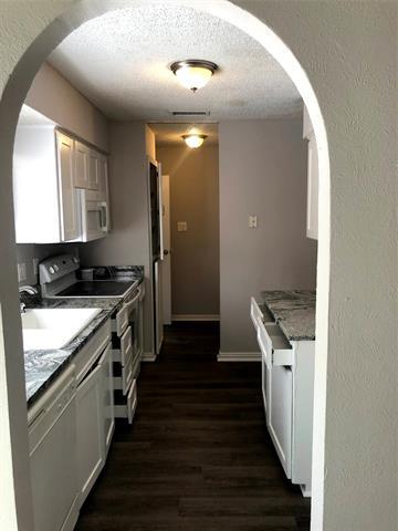 Building Photo - 1741 Crystal Way