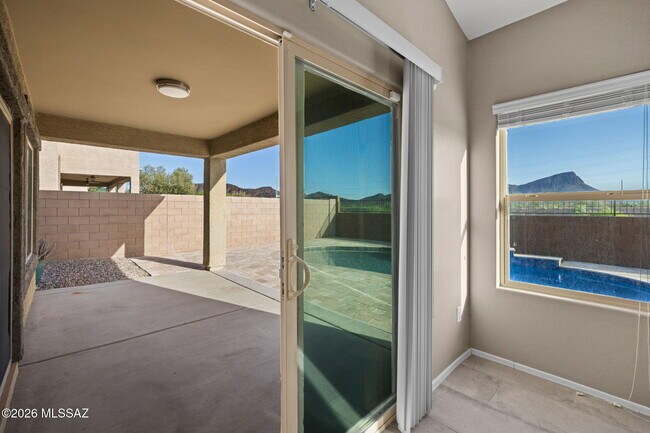 Building Photo - 9627 N Melandra Way
