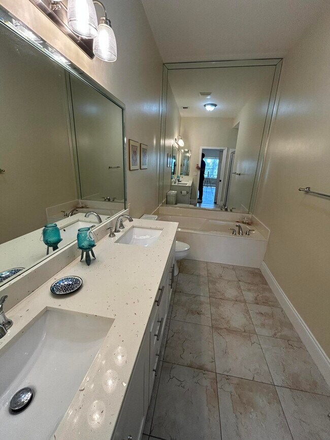 Building Photo - 6351 Long Key Ln