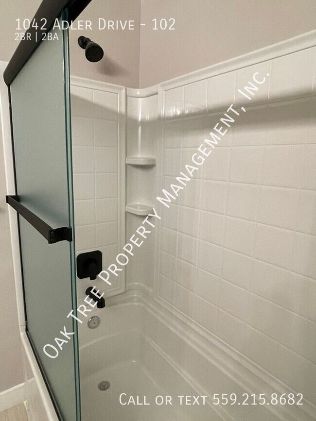 Building Photo - 1042 Adler Dr