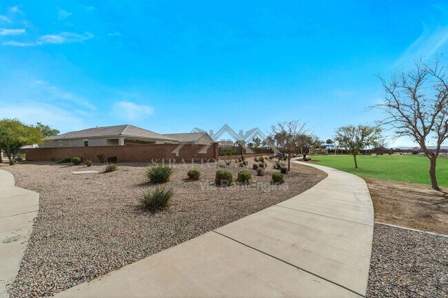 Building Photo - 17878 N Pietra Rd