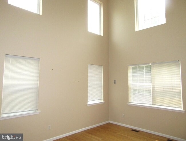 Building Photo - 20 Doolin Bay Dr