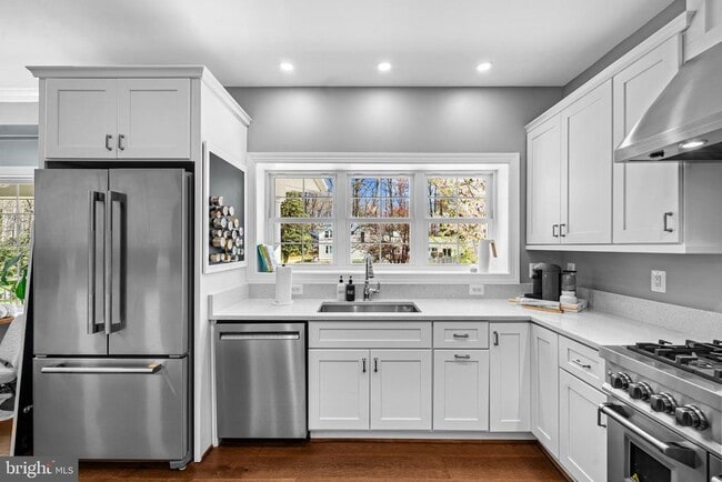 Building Photo - 3803 Estel Rd