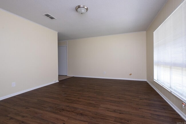 Building Photo - 7815 Moore Dr