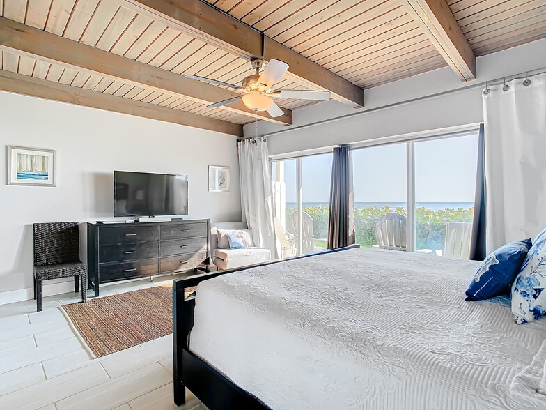 Master Bedroom - 2951 S Highway A1A