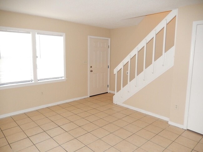 Building Photo - 1811 Hartsfield Rd