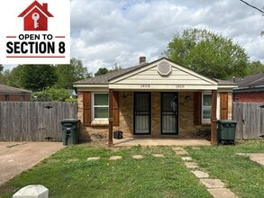 Building Photo - Newly Refreshed 1 bedroom 1 bathroom Duplex - Open To Section 8