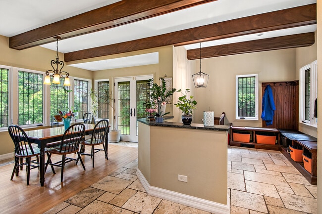 Building Photo - 2023-2027 W 108th Pl