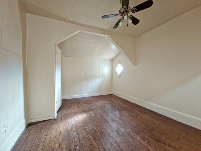 Building Photo - Cozy 3 Bed 1 Bath Home Near Texas Tech University.