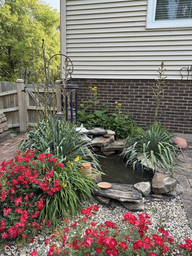 Building Photo - 7620 Snowflake Dr