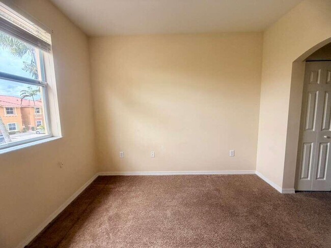 Building Photo - 14363 SW 11th St