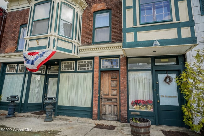 Building Photo - 140 Broad St