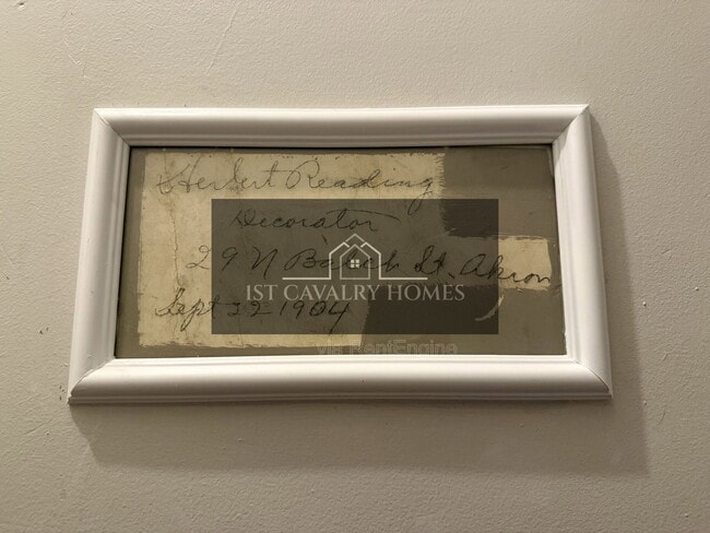 Building Photo - 39 N Balch St