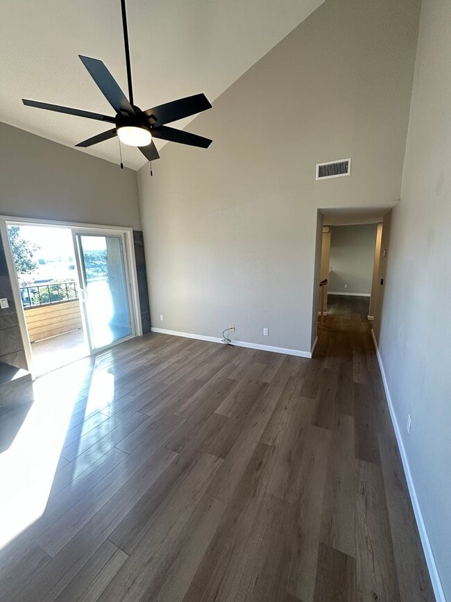 Building Photo - 2BR/1.5BA 2-story condo in El Cajon, gated community with sparkling pool, 2 car attached garage, ...