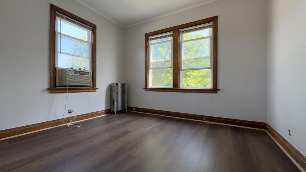 Building Photo - 6855 W Addison St