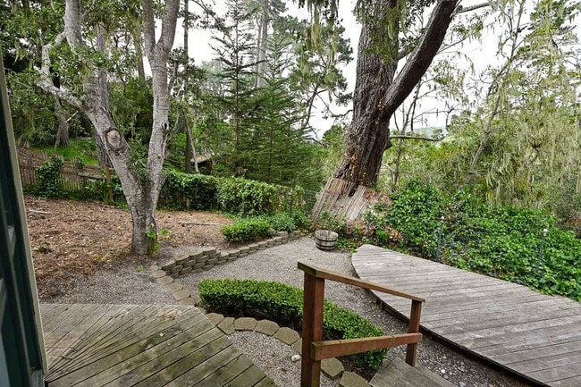 Building Photo - Dolores Street Triplex