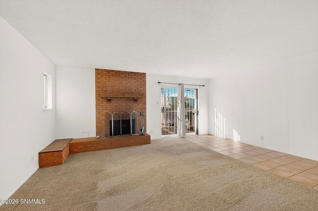 Building Photo - 8120 Ruidoso Rd NE