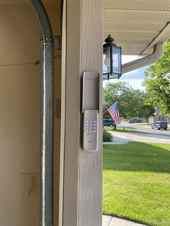 Building Photo - 131 Stratford Ln