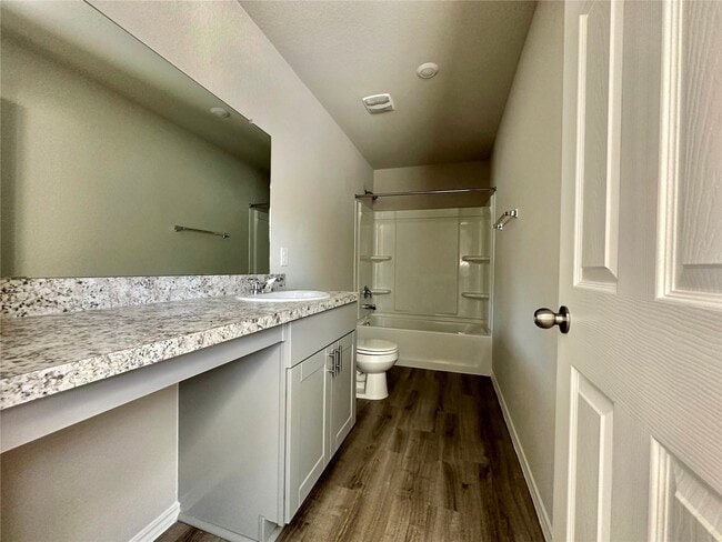 Building Photo - 270 Cumberland Forest Dr