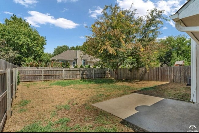 Building Photo - 2726 Harrison Pl