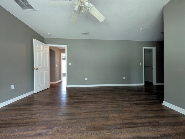 Building Photo - 138 SW Gremlin Way