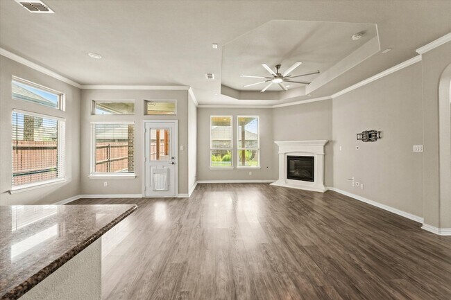 Building Photo - 3813 Gennaker Dr